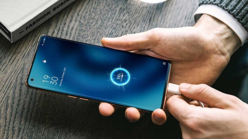 Hızlı Şarjda İnovasyon: iPhone SE'nin 2026 Özellikleri ve Püf Noktaları - Kapak Görseli